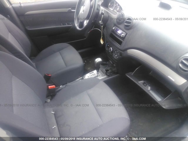 KL1TD56687B172356 - 2007 CHEVROLET AVEO LS SILVER photo 5