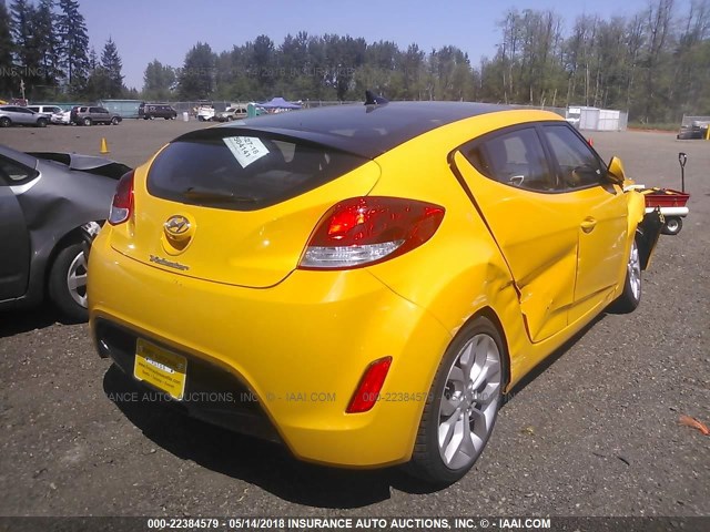 KMHTC6AD9FU236779 - 2015 HYUNDAI VELOSTER YELLOW photo 4