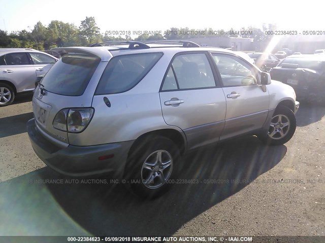 JTJGF10U010103326 - 2001 LEXUS RX 300 SILVER photo 4