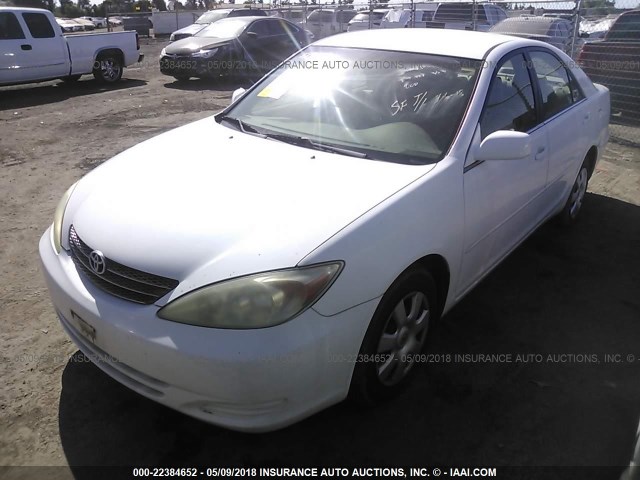4T1BE32K74U283727 - 2004 TOYOTA CAMRY LE/XLE/SE WHITE photo 2