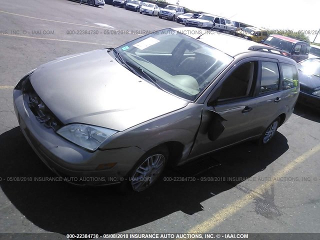 1FAFP36N05W201577 - 2005 FORD FOCUS ZXW GOLD photo 2