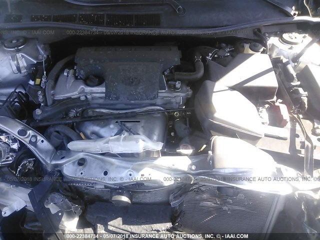 4T1BF1FK4HU665988 - 2017 TOYOTA CAMRY LE/XLE/SE/XSE SILVER photo 10