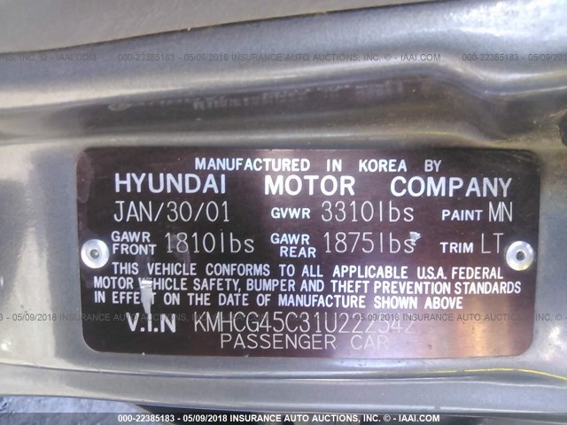 KMHCG45C31U222542 - 2001 HYUNDAI ACCENT GL GRAY photo 9