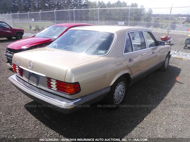 WDBCA35D9JA375581 - 1988 MERCEDES-BENZ 420 SEL BROWN photo 4