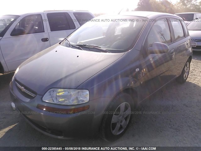 KL1TD66648B036216 - 2008 CHEVROLET AVEO LS GRAY photo 2