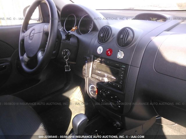 KL1TD66648B036216 - 2008 CHEVROLET AVEO LS GRAY photo 5