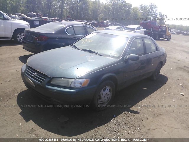 4T1BG22KXWU384218 - 1998 TOYOTA CAMRY CE/LE/XLE 绿色 照片 2