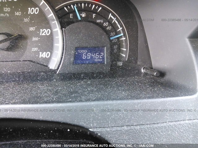 4T4BF1FK1ER345853 - 2014 TOYOTA CAMRY L/SE/LE/XLE ვერცხლისფერი ფოტო 7