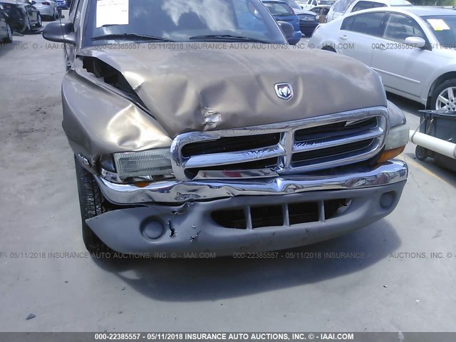 1B7GL22X4YS799017 - 2000 DODGE DAKOTA TAN photo 6