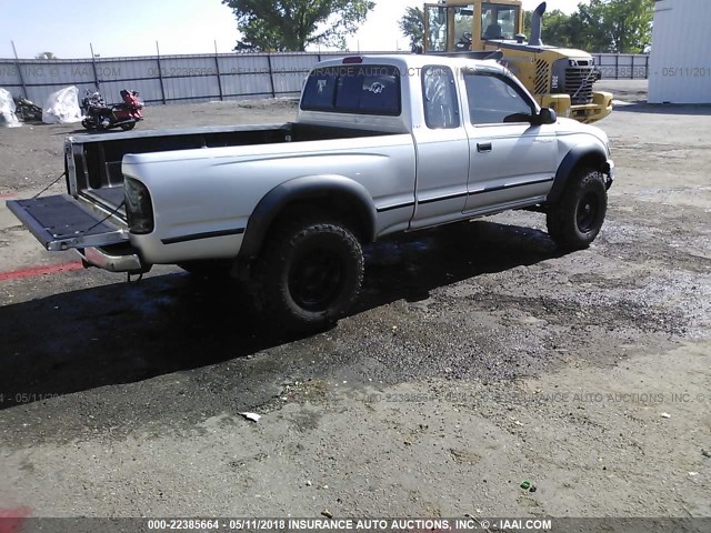 5TEWN72NX4Z415751 - 2004 TOYOTA TACOMA XTRACAB SILVER photo 4