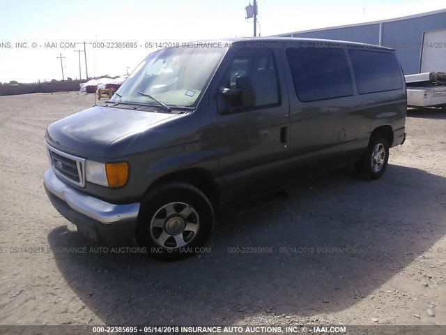 1FMRE11L04HB37255 - 2004 FORD ECONOLINE E150 WAGON GRAY photo 2