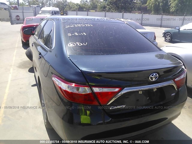 4T1BF1FK4GU145434 - 2016 TOYOTA CAMRY LE/XLE/SE/XSE BLACK photo 3