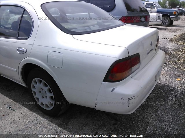 JN1CA21DXVT860472 - 1997 NISSAN MAXIMA GLE/GXE/SE WHITE photo 6