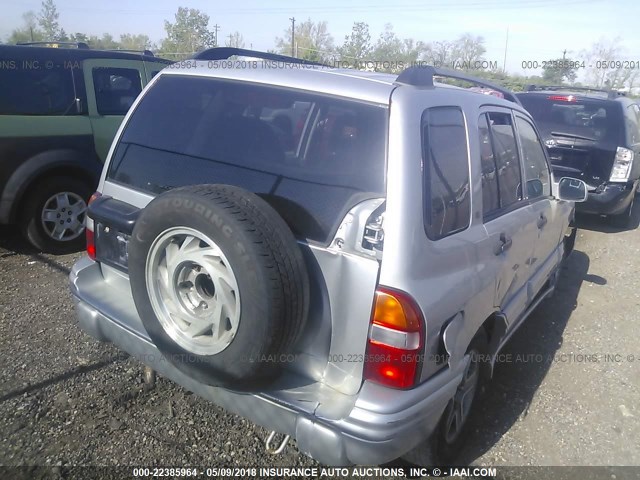 2CNBE634346902078 - 2004 CHEVROLET TRACKER LT SILVER photo 4