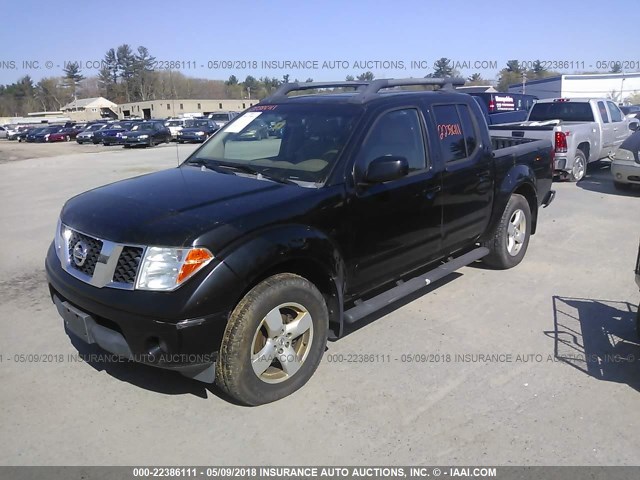 1N6AD07W37C424006 - 2007 NISSAN FRONTIER CREW CAB LE/SE/OFF ROAD BLACK photo 2