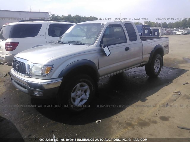 5TEWN72N22Z106062 - 2002 TOYOTA TACOMA XTRACAB SILVER photo 2