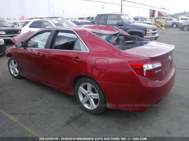 4T1BF1FK3EU765611 - 2014 TOYOTA CAMRY L/SE/LE/XLE 银色 照片 3