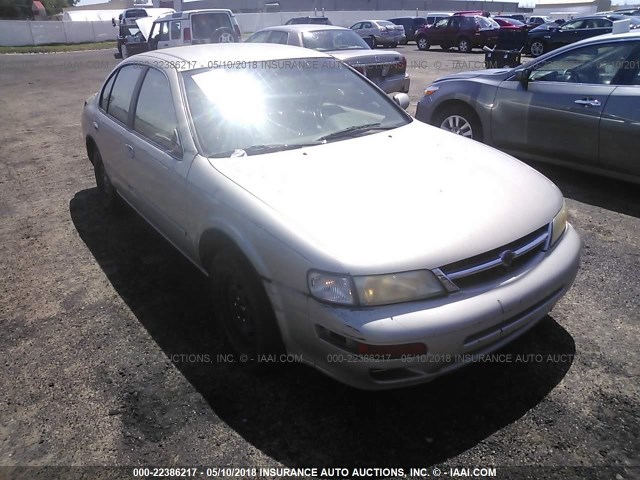 JN1CA21D4XM406604 - 1999 NISSAN MAXIMA GLE/GXE/SE SILVER photo 1