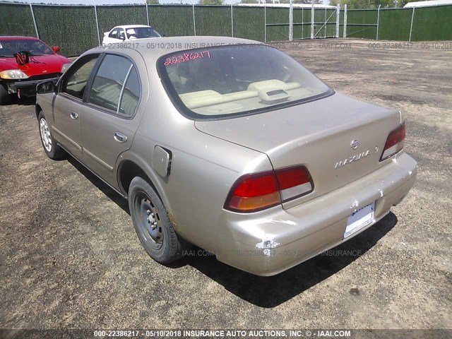 JN1CA21D4XM406604 - 1999 NISSAN MAXIMA GLE/GXE/SE SILVER photo 3