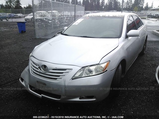 4T4BE46K18R022458 - 2008 TOYOTA CAMRY CE/LE/XLE/SE WHITE photo 2