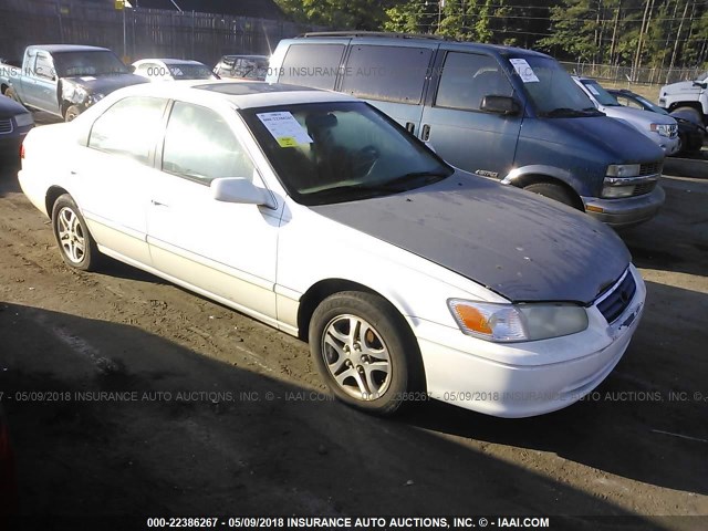 4T1BG22K61U786908 - 2001 TOYOTA CAMRY CE/LE/XLE 白色 照片 1
