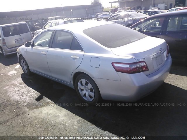 4T1BE46K07U682113 - 2007 TOYOTA CAMRY NEW GENERAT CE/LE/XLE/SE SILVER photo 3