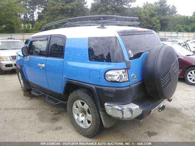 JTEBU11F970100495 - 2007 TOYOTA FJ CRUISER BLUE photo 3