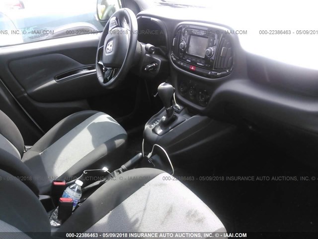 ZFBERFAB9H6G47459 - 2017 RAM PROMASTER CITY  白色 照片 5