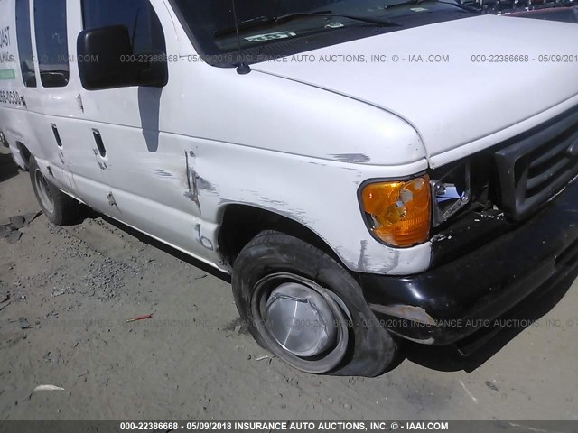 1FTNE24L95HB45005 - 2005 FORD ECONOLINE E250 VAN WHITE photo 6