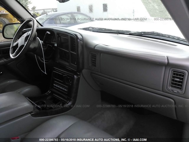 1GKEK63U55J264001 - 2005 GMC YUKON DENALI TAN photo 5