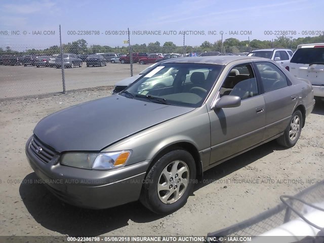 JT2BF22K8X0196032 - 1999 TOYOTA CAMRY LE/XLE Մոխրագույն լուսանկար 2