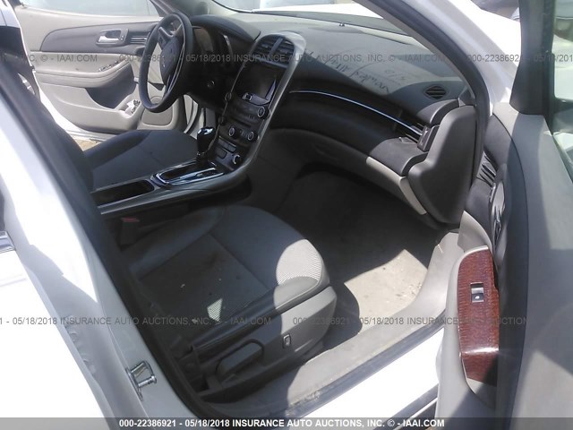1G11D5RR3DF110012 - 2013 CHEVROLET MALIBU 1LT WHITE photo 5