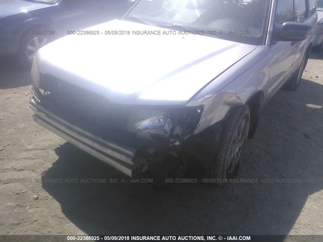 JF1SG65644H728048 - 2004 SUBARU FORESTER 2.5XS Күміс фото 6