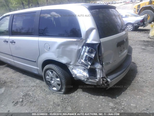 2D8HN44H48R151003 - 2008 DODGE GRAND CARAVAN SE SILVER photo 6