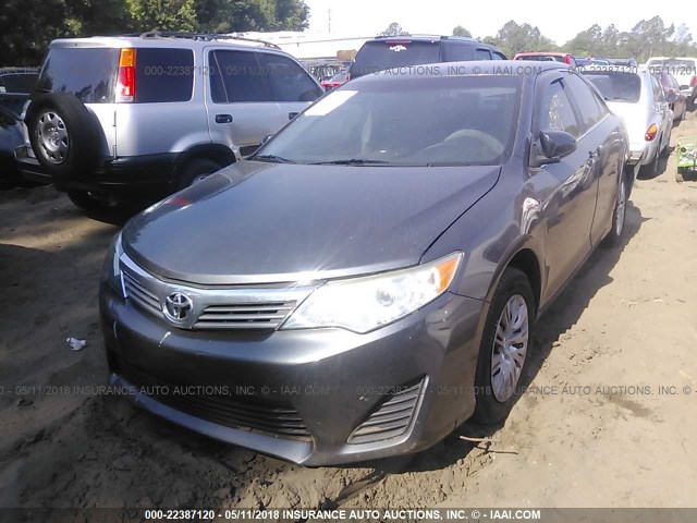 4T1BF1FK0CU551138 - 2012 TOYOTA CAMRY SE/LE/XLE 灰色 照片 2