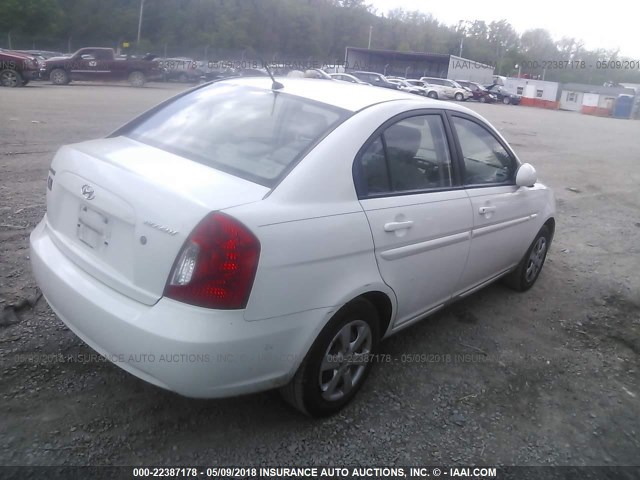 KMHCN46C08U181110 - 2008 HYUNDAI ACCENT GLS WHITE photo 4