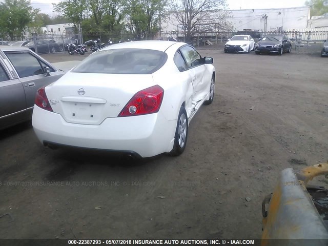 1N4AL24E98C264797 - 2008 NISSAN ALTIMA 2.5S WHITE photo 4