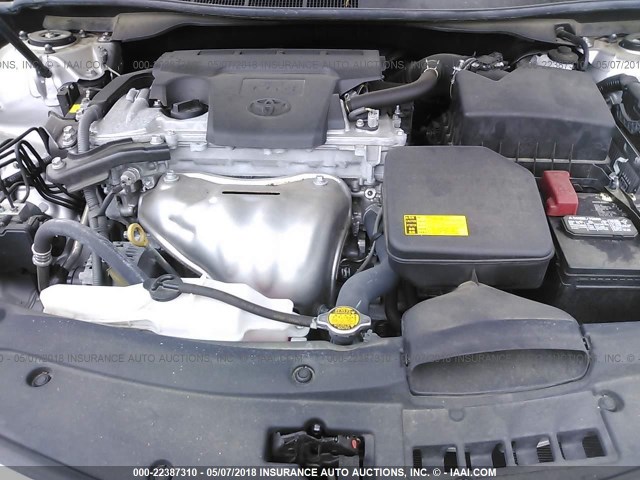 4T1BF1FK8DU688944 - 2013 TOYOTA CAMRY L/SE/LE/XLE Gümüş foto 10