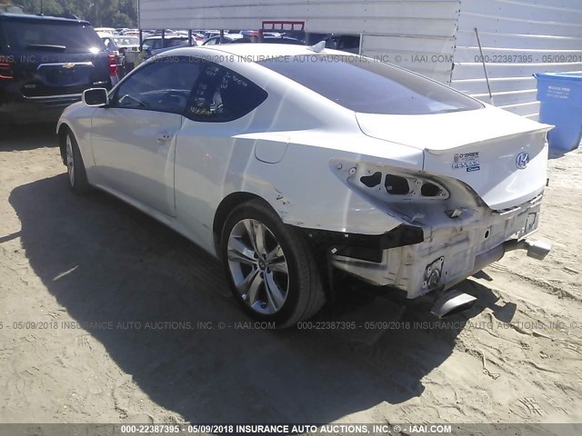 KMHHT6KD8AU011881 - 2010 HYUNDAI GENESIS COUPE 2.0T WHITE photo 3