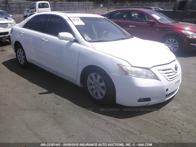 JTNBK46K373022159 - 2007 TOYOTA CAMRY NEW GENERAT LE/XLE/SE WHITE photo 1