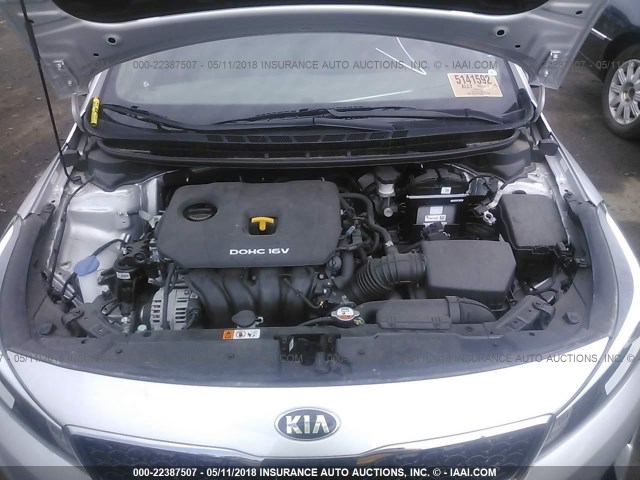 3KPFK4A79HE141790 - 2017 KIA FORTE LX SILVER photo 10