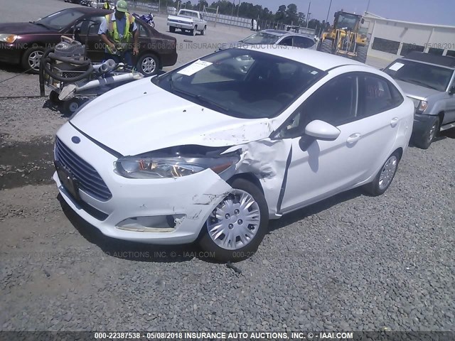 3FADP4AJ7FM160478 - 2015 FORD FIESTA S WHITE photo 2