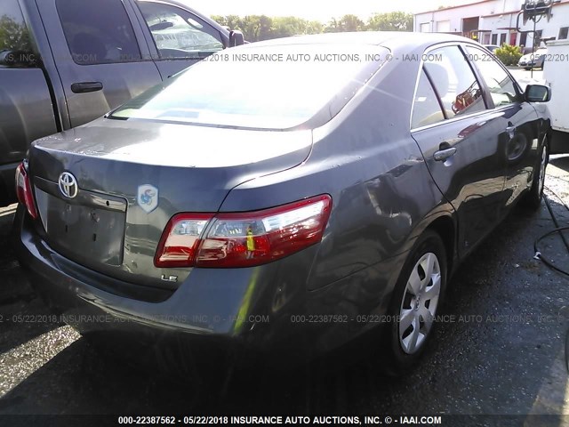4T1BE46K67U173031 - 2007 TOYOTA CAMRY NEW GENERAT CE/LE/XLE/SE GRAY photo 4