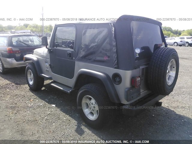 1J4FA49S2YP703793 - 2000 JEEP WRANGLER / TJ SPORT SILVER photo 3