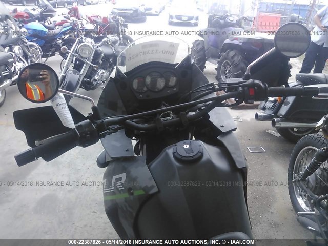 JKAKLEE14HDA89068 - 2017 KAWASAKI KL650 E GRAY photo 5