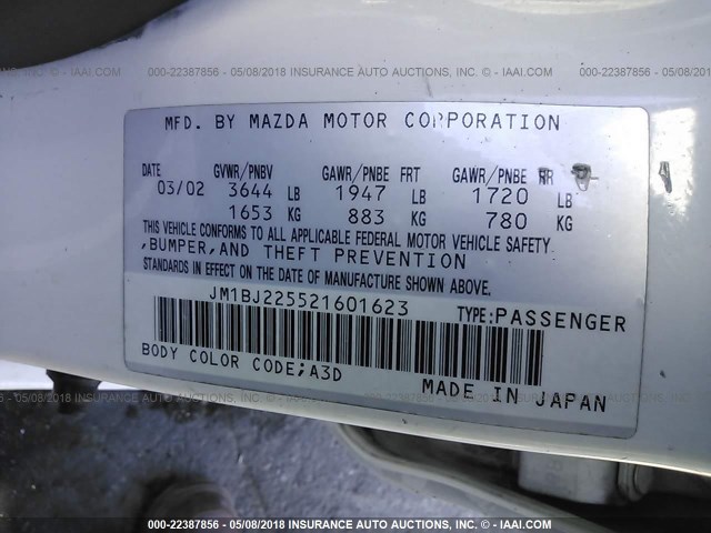 JM1BJ225521601623 - 2002 MAZDA PROTEGE DX/LX/ES WHITE photo 9