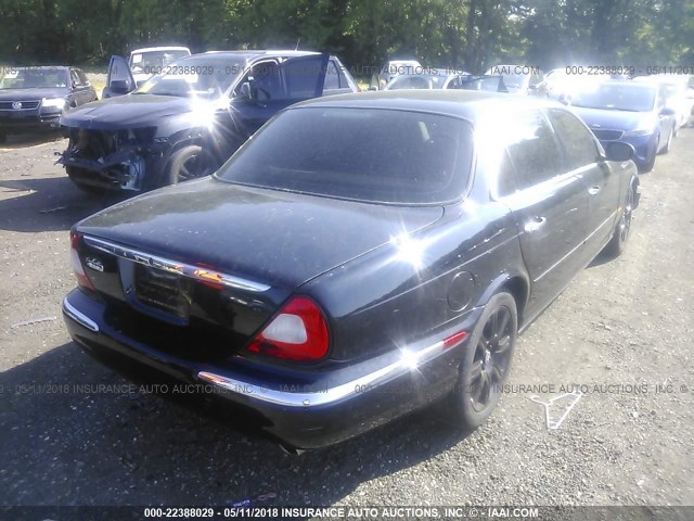 SAJWS79C35SG36134 - 2005 JAGUAR XJ8 L BLACK photo 4