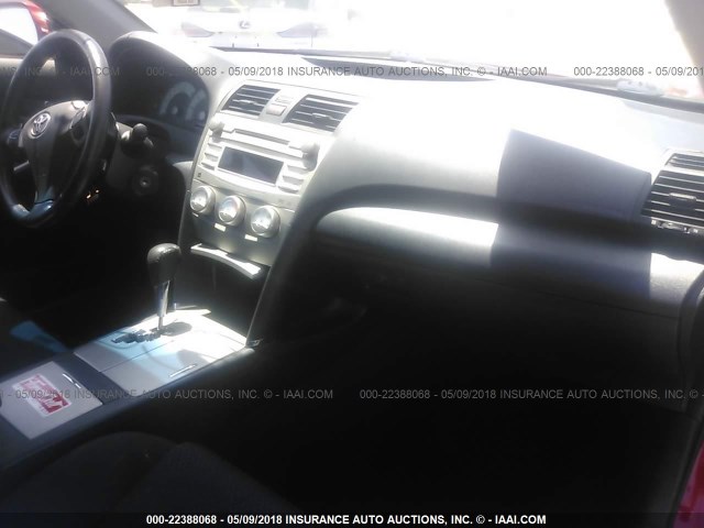 4T1BF3EK6AU508529 - 2010 TOYOTA CAMRY SE/LE/XLE 红色 照片 5