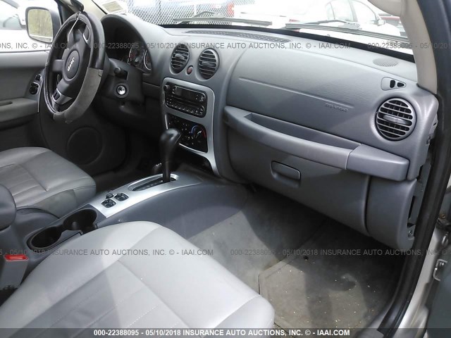 1J4GL58K16W238383 - 2006 JEEP LIBERTY LIMITED SILVER photo 5