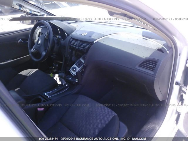 1G1ZH57B69F251144 - 2009 CHEVROLET MALIBU 1LT 银色 照片 5